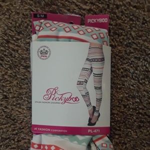 Pickyboo Aztec Design Leggings NEW In Package S/M